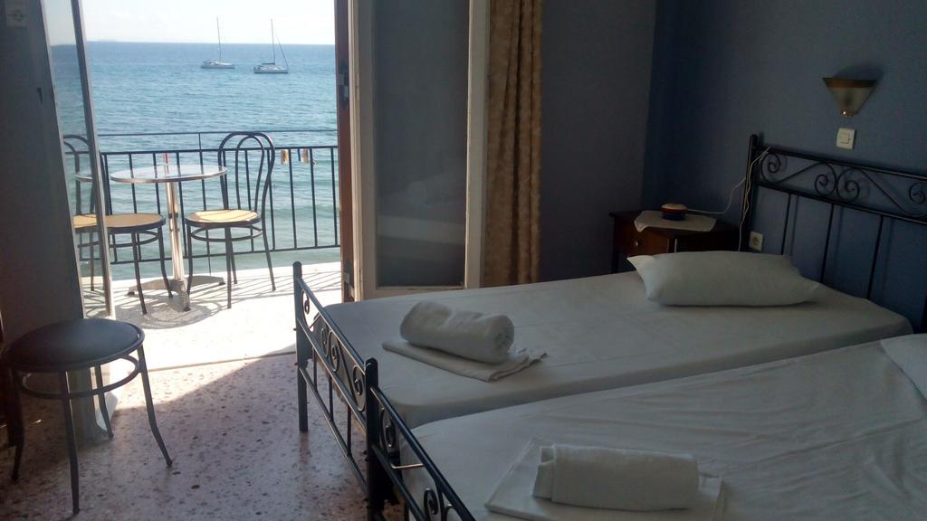 Oasis Hotel Theodoros & Litsa Galaris Agia Marina  Экстерьер фото