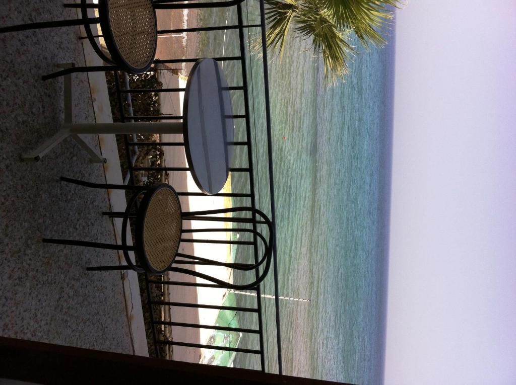 Oasis Hotel Theodoros & Litsa Galaris Agia Marina  Экстерьер фото