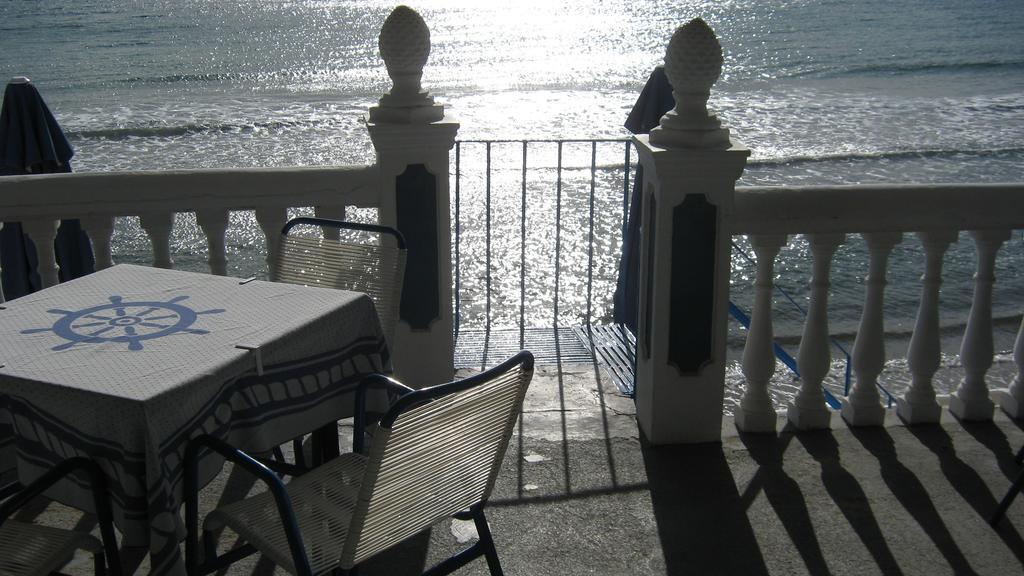 Oasis Hotel Theodoros & Litsa Galaris Agia Marina  Экстерьер фото